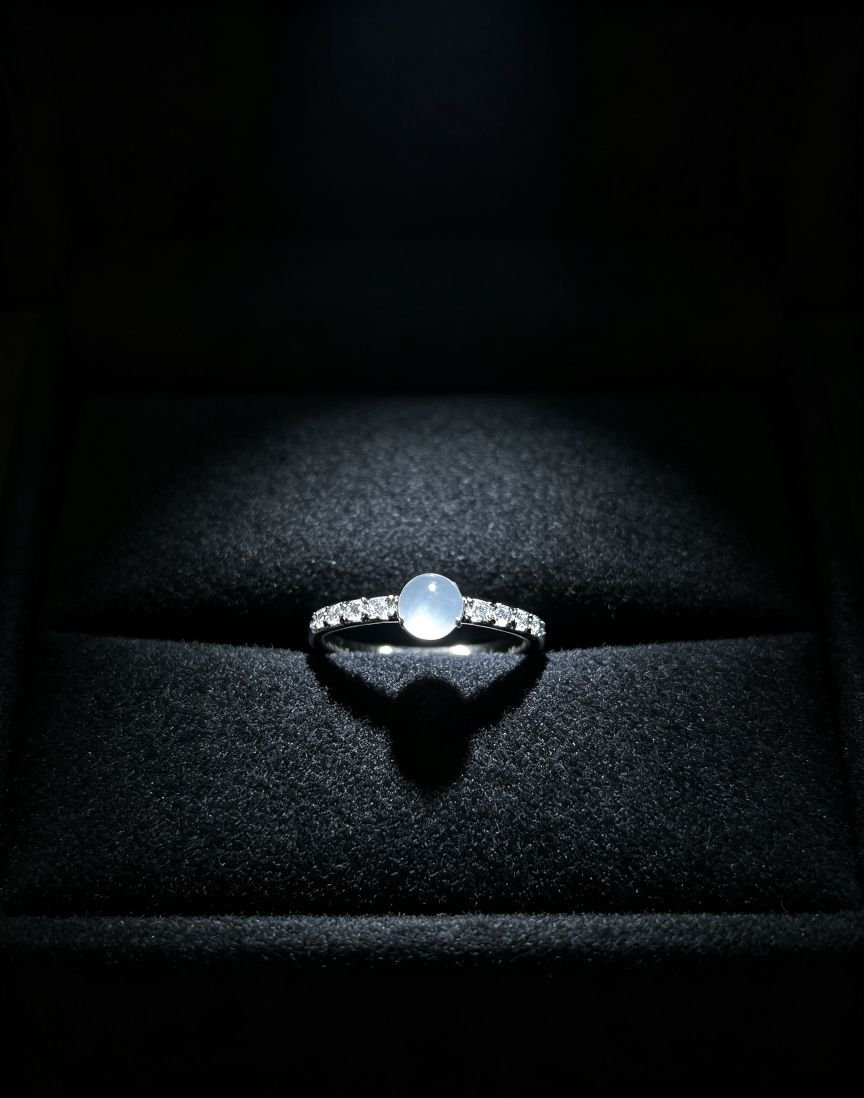 Women Minimalist White Moonlight Round Bead Adjustable Ring, Titanium Steel Band with Half Pave Cubic Zirconia, Elegant Daily Gem Jewelry - 图片 4
