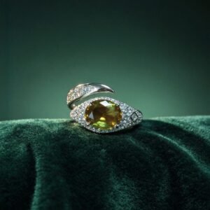 Stainless Steel Oval Alexandrite Statement Ring, Bypass Twist Band with Paved Cubic Zirconia, Elegant Color‑Changing Cocktail Ring for Women